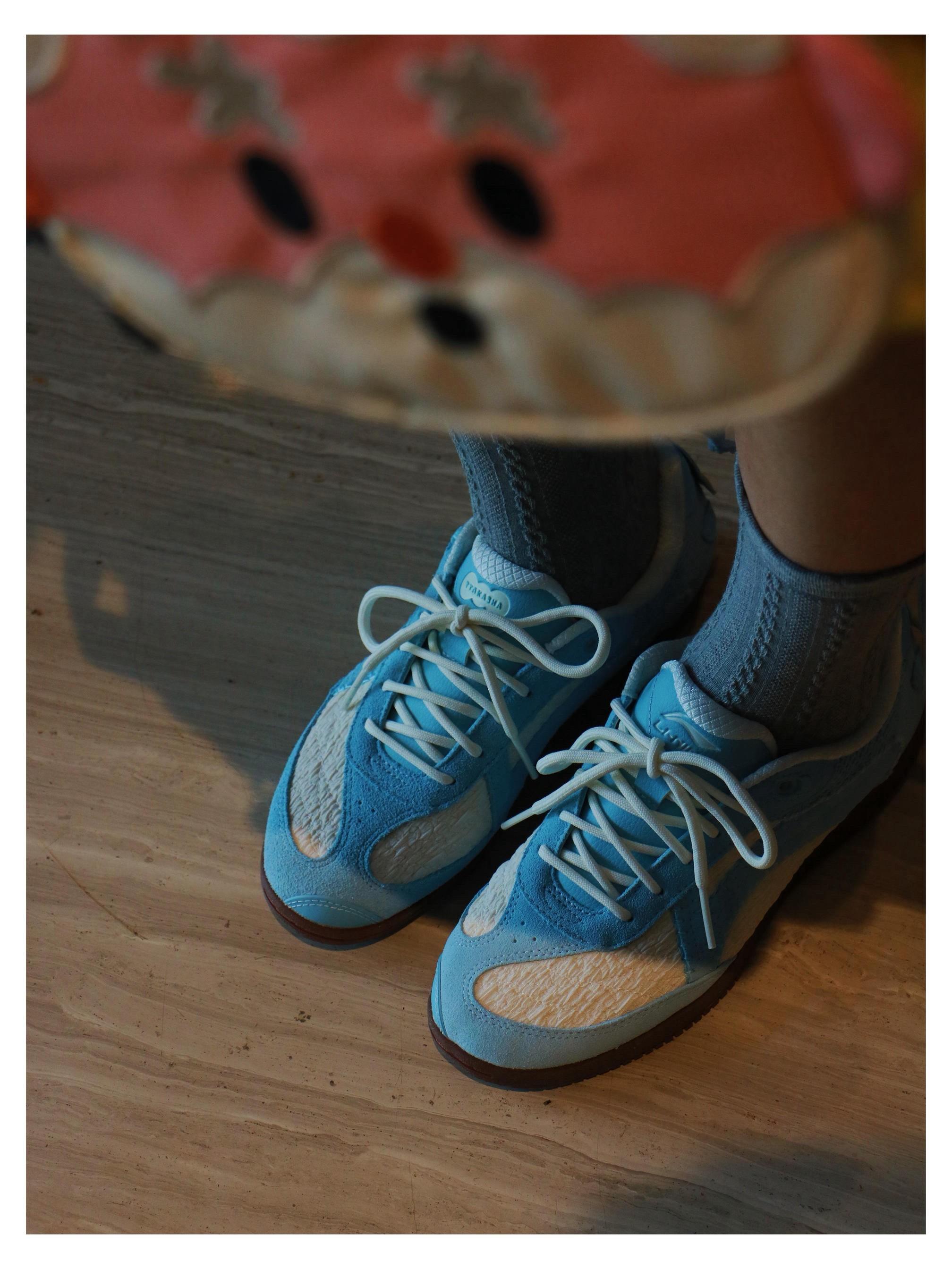 李宁联名乒乓球鞋分享